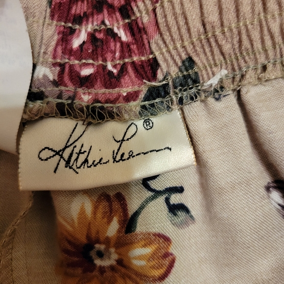 Kathie Lee Tan Floral Skirt Size 16 Polyester Blend Made In U.S.A. Vintage - Picture 3 of 7